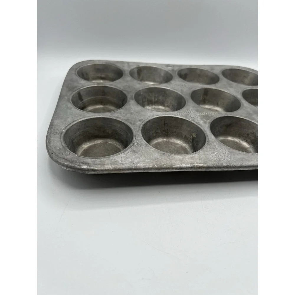 Vintage MUFFINAIRE‎ 12 Muffin Cupcake Pan Aluminum Tin Dayton Ohio USA Aircraft